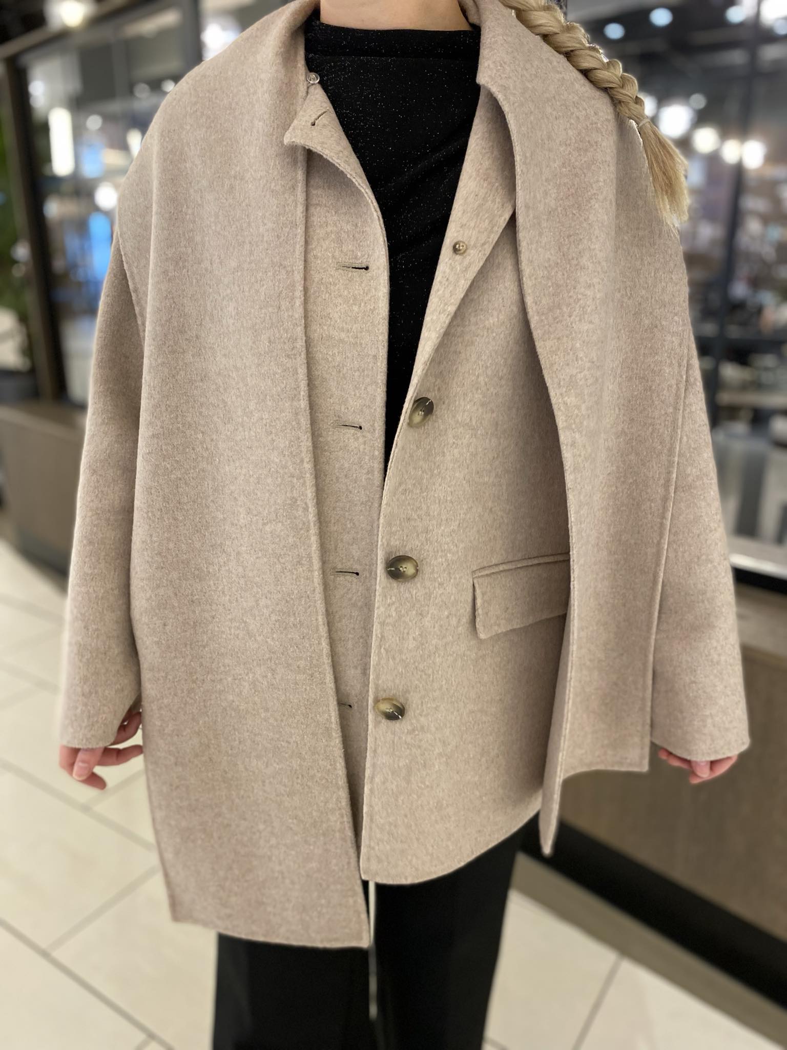 Pam Jakke - Beige/ Sandshell